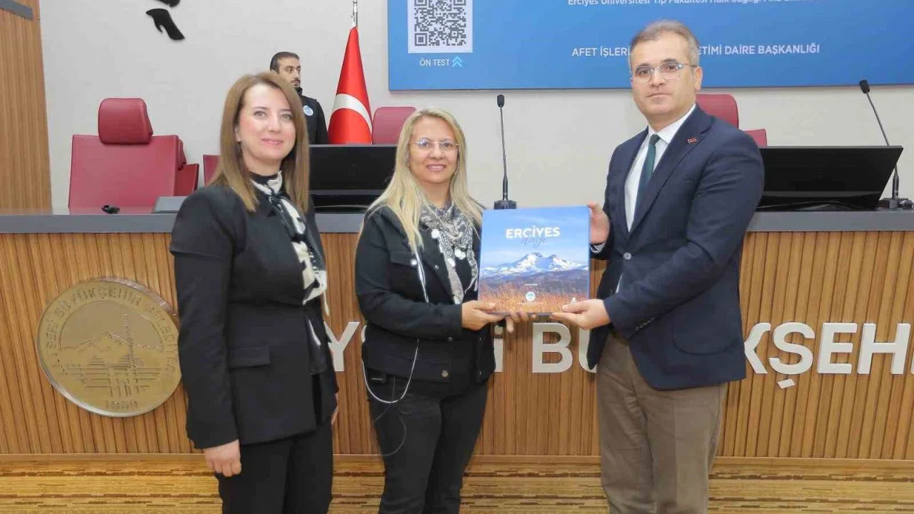Büyükşehirden ‘Afetlerde Bulaşıcı Hastalıklardan Korunma" eğitimi