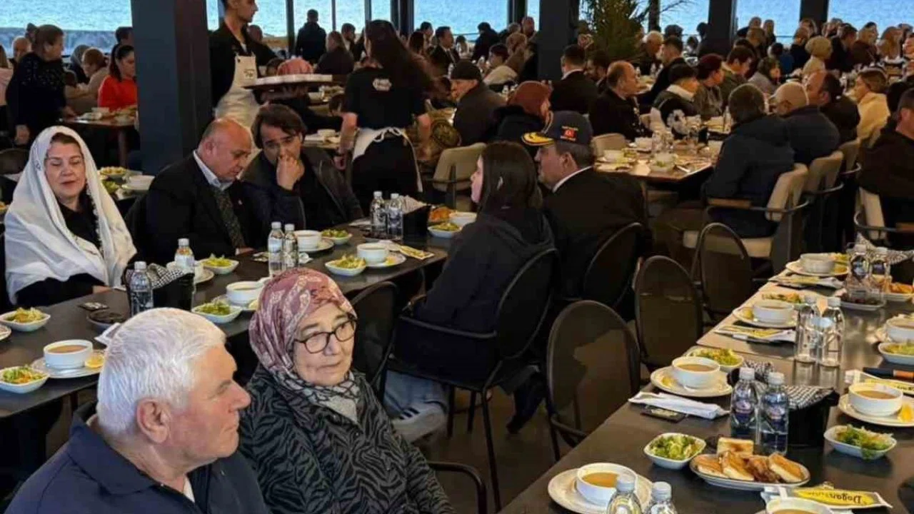 Çanakkale’de şehit aileleri ve gaziler iftarda bir araya geldi