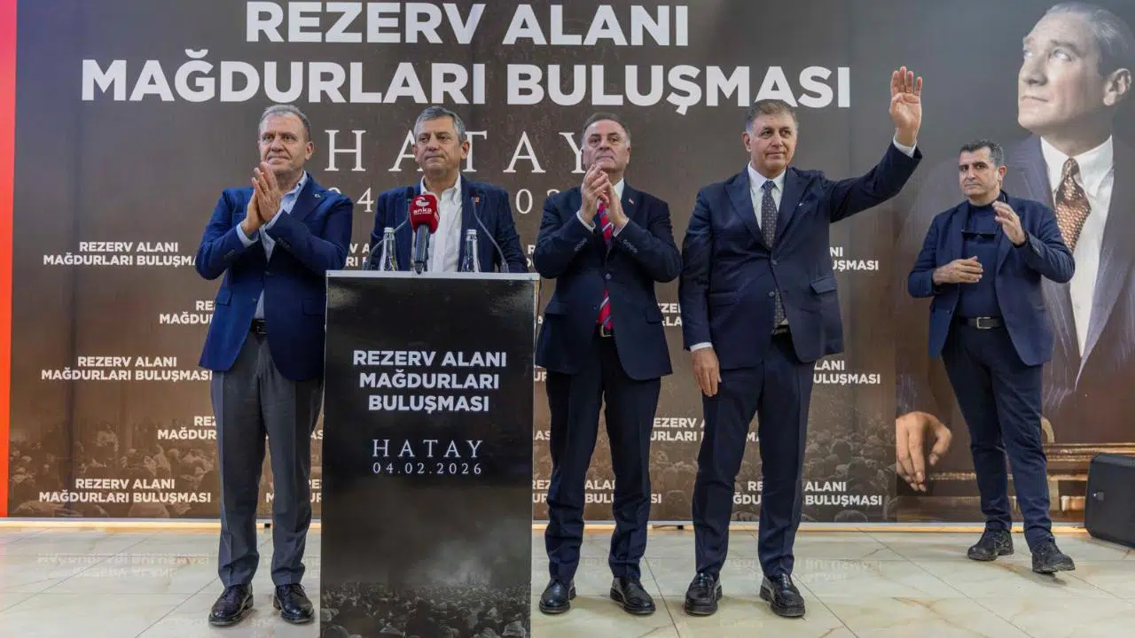 CHP Lideri Özel ve Başkan Tugay Hatay'da “Depremzedelere yönelik çabamız bundan sonra da sürecek”