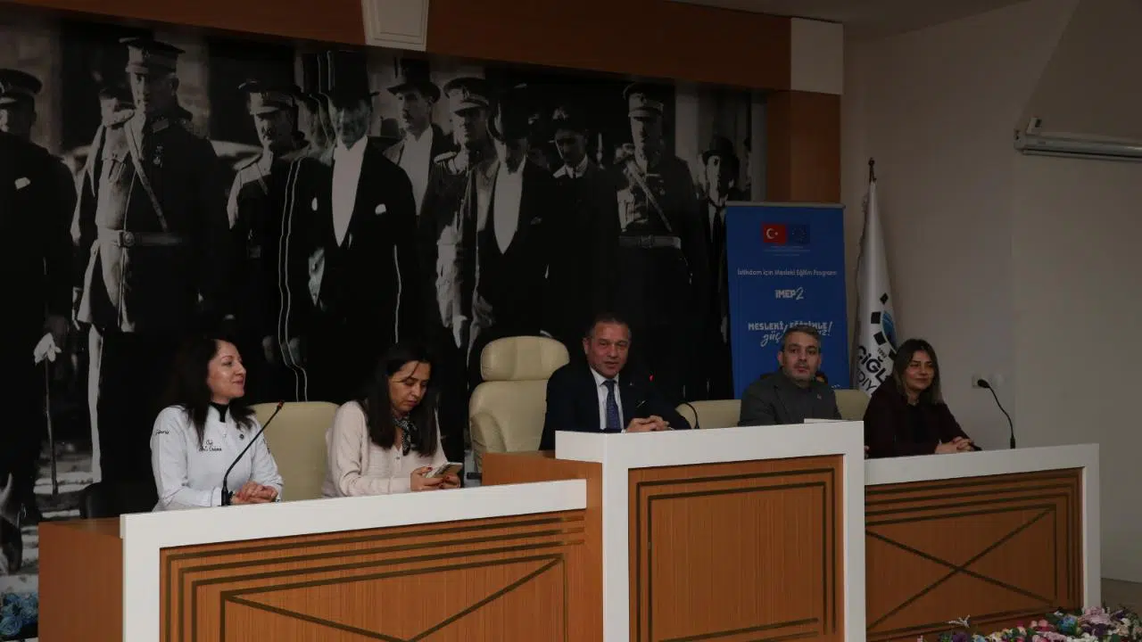 Çiğli’de İstihdam Garantili Kurslara Yoğun İlgi