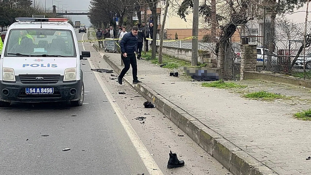 D-650’de feci kaza: Otomobilin çarptığı anne yaralandı, kızı hayatını kaybetti