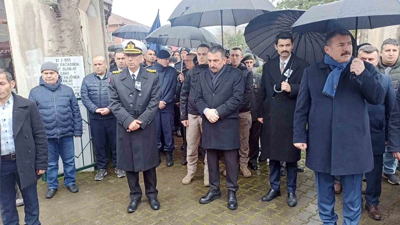 Devrekli Kıbrıs Gazisi son yolculuğuna dualarla uğurlandı