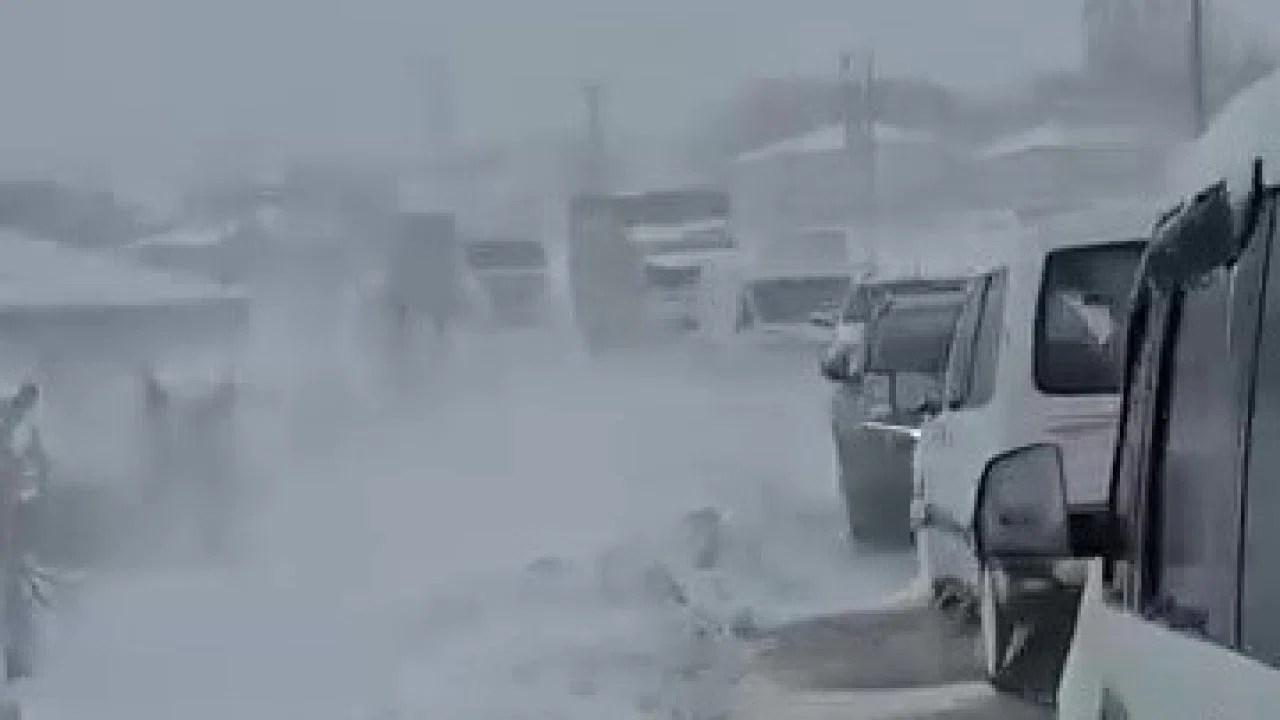 Elbistan-Darende kara yolu ulaşıma kapandı