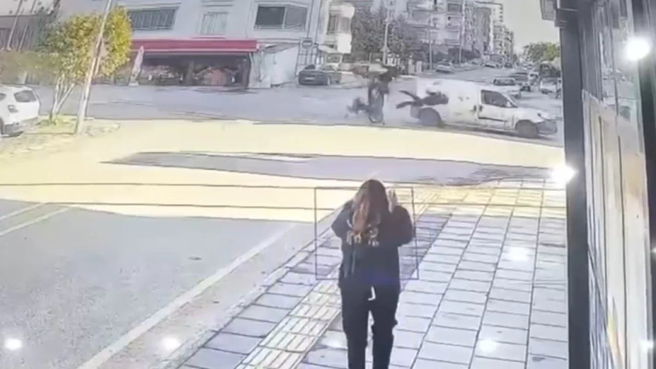 Erdemli’de feci motosiklet kazası: Genç sürücü hayatını kaybetti