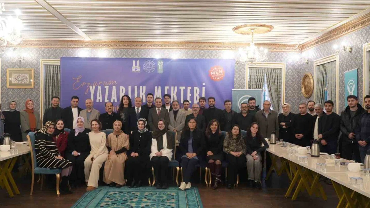 "Erzurum Yazarlık Mektebi" ilk mezunlarını verdi