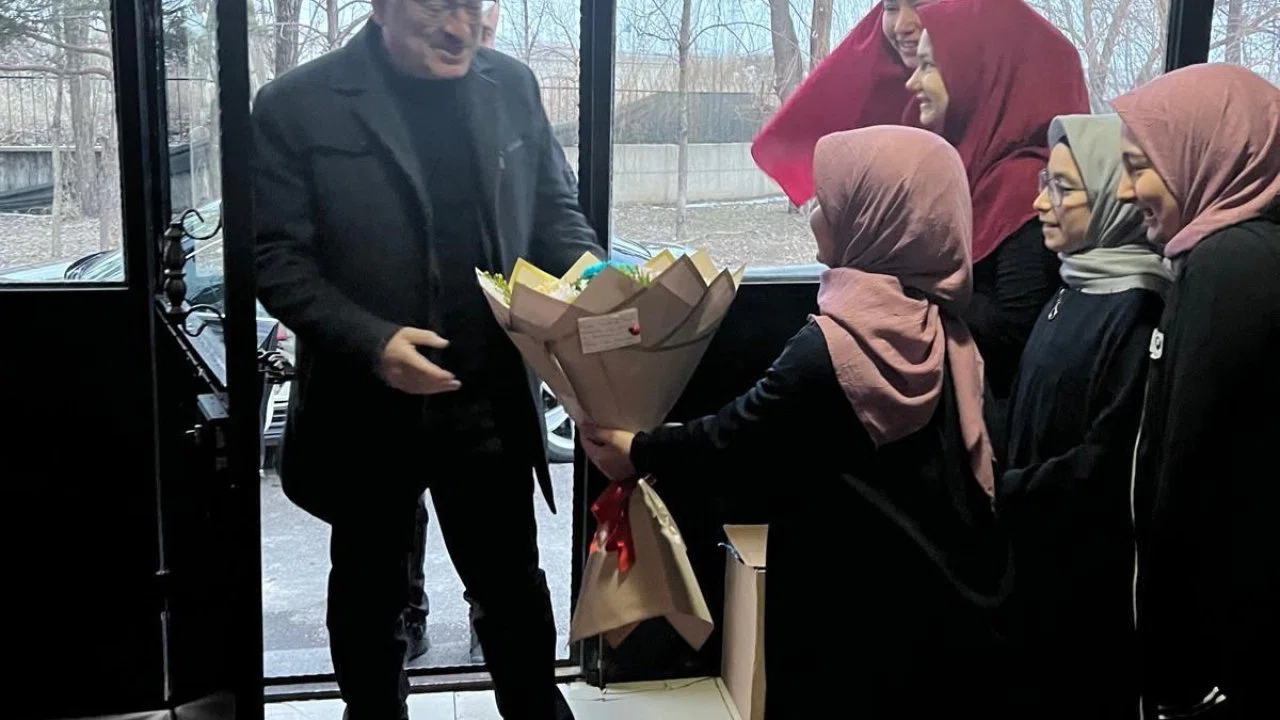 Erzurum’da iftar sofrasında anlamlı buluşma