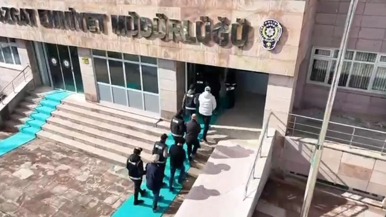 FETÖ şüphelisi 6 kişi yakalandı