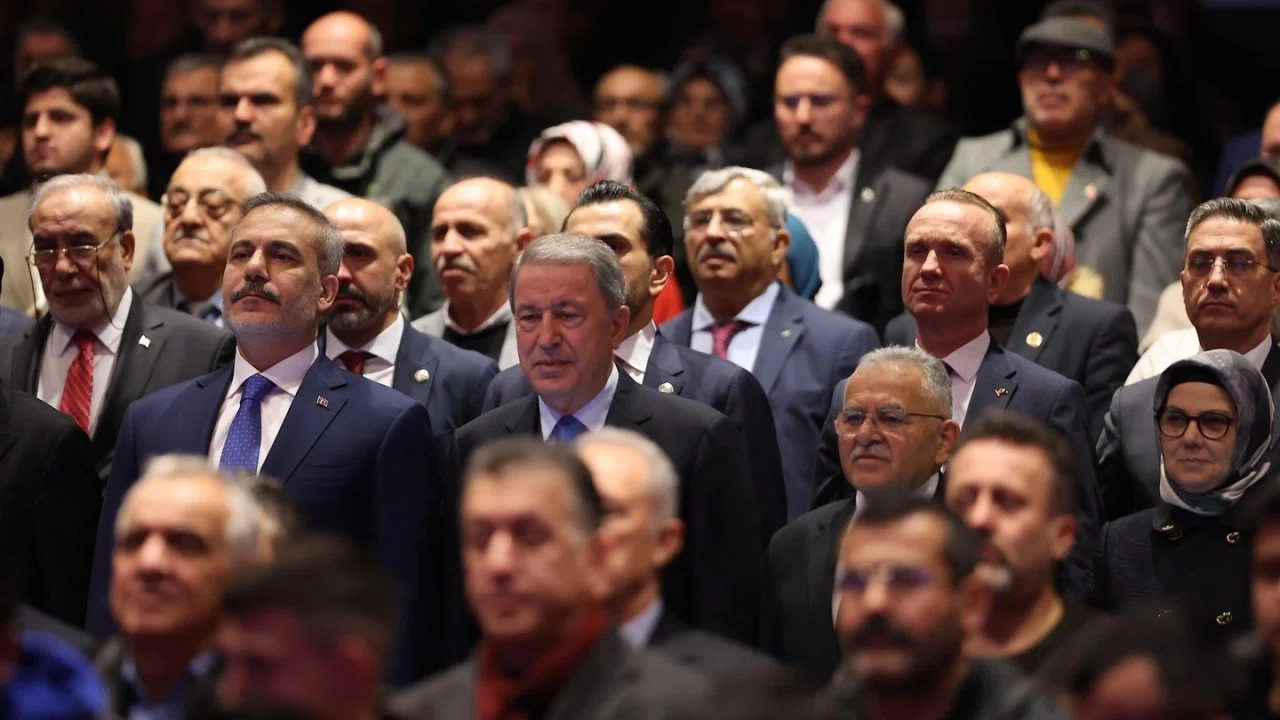 Fidan’dan Büyükkılıç’a hizmet övgüsü: "Başkanımızın ortaya koyduğu vizyon ve hizmet ger türlü takdirin üstünde"