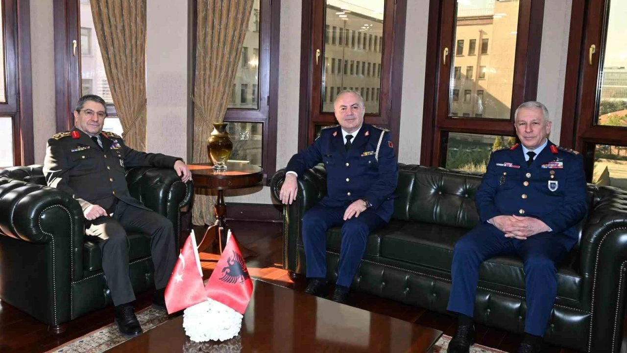 Genelkurmay Başkanı Bayraktaroğlu, Arnavutluk Hava Kuvvetleri Komutanı Dimo’yu kabul etti