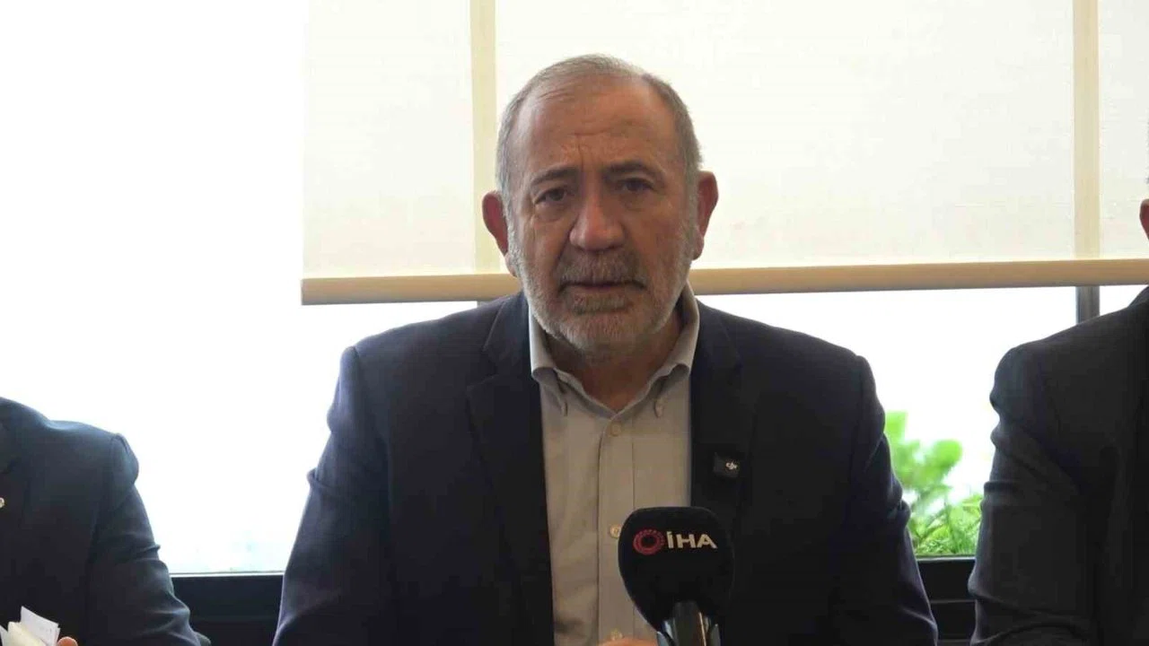 Gürsel Tekin’den CHP’ye sert eleştiri: "Aziz İhsan Aktaş’ın ortağına söz var, bize yok"