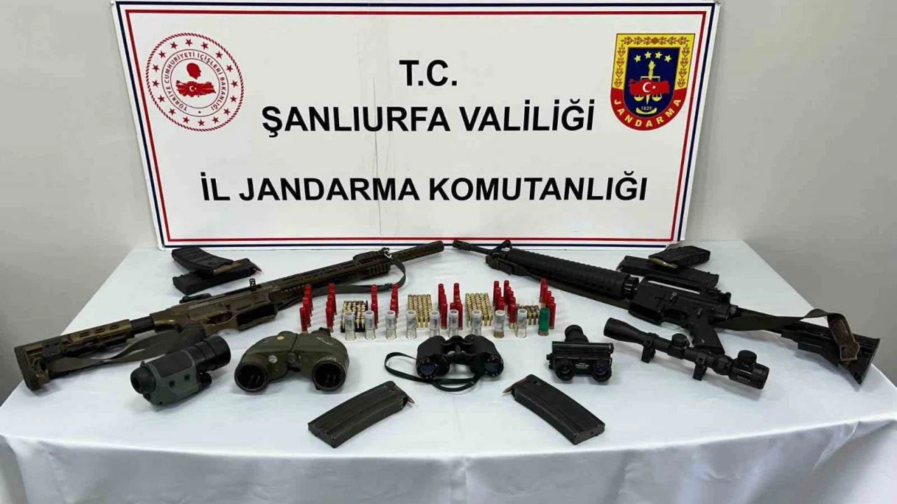 Hilvan’da ruhsatsız silah operasyonu: 3 gözaltı