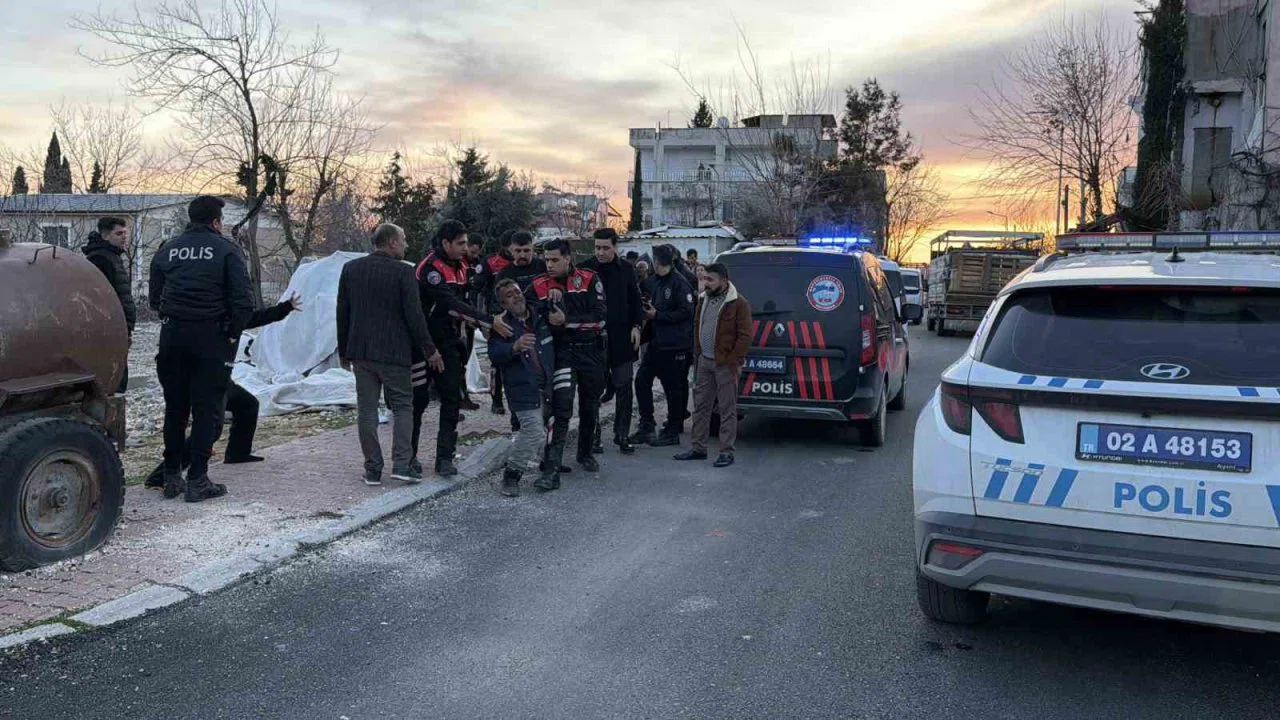 İki aile arasında taşlı sopalı kavga: 2 yaralı, 10 gözaltı