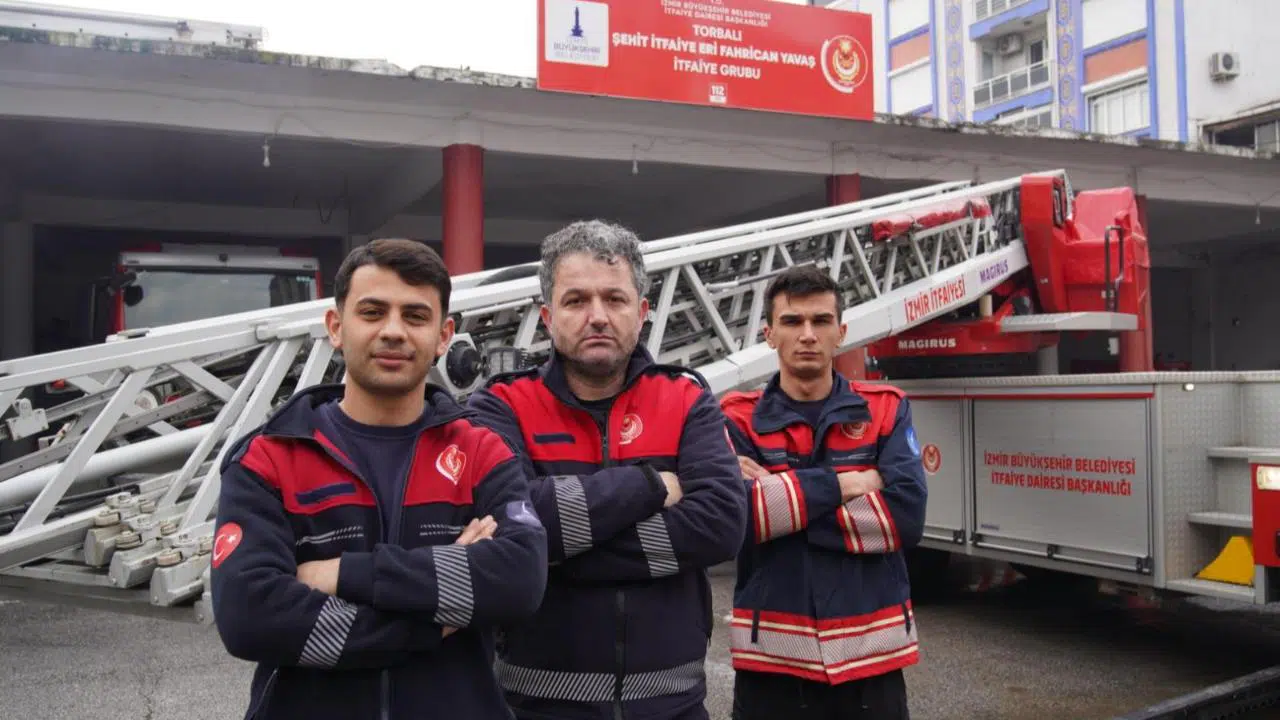 İzmir İtfaiyesi tüm canlıların imdadına yetişiyor