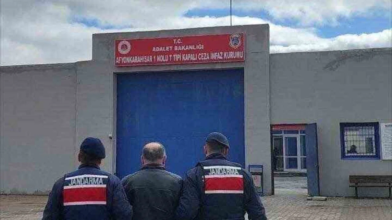 Jandarmanın aranması olan 57 kişiyi yakaladı
