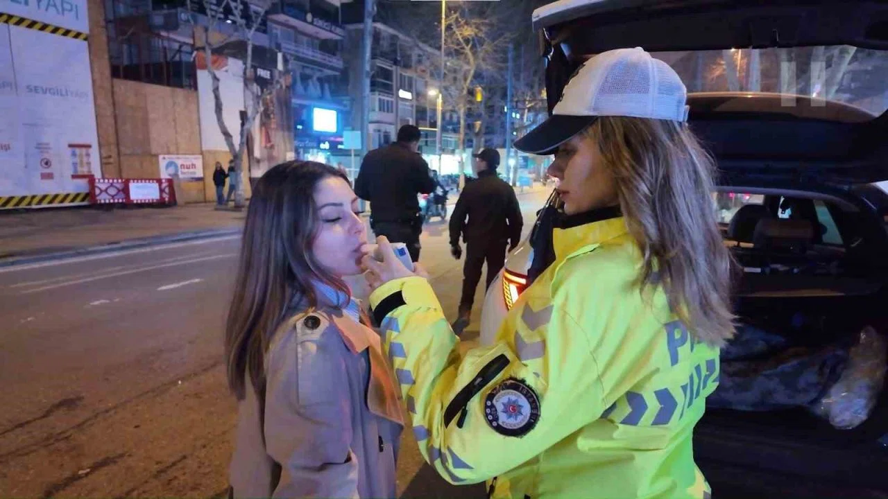 Kadıköy’de trafik magandalarına ceza yağdı