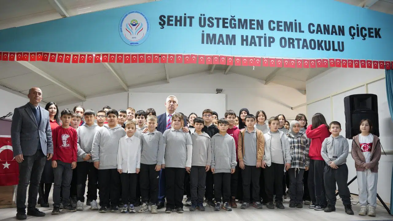 “Kağıt atıkları kitap olsun" projesiyle çevre bilinci aşılanıyor