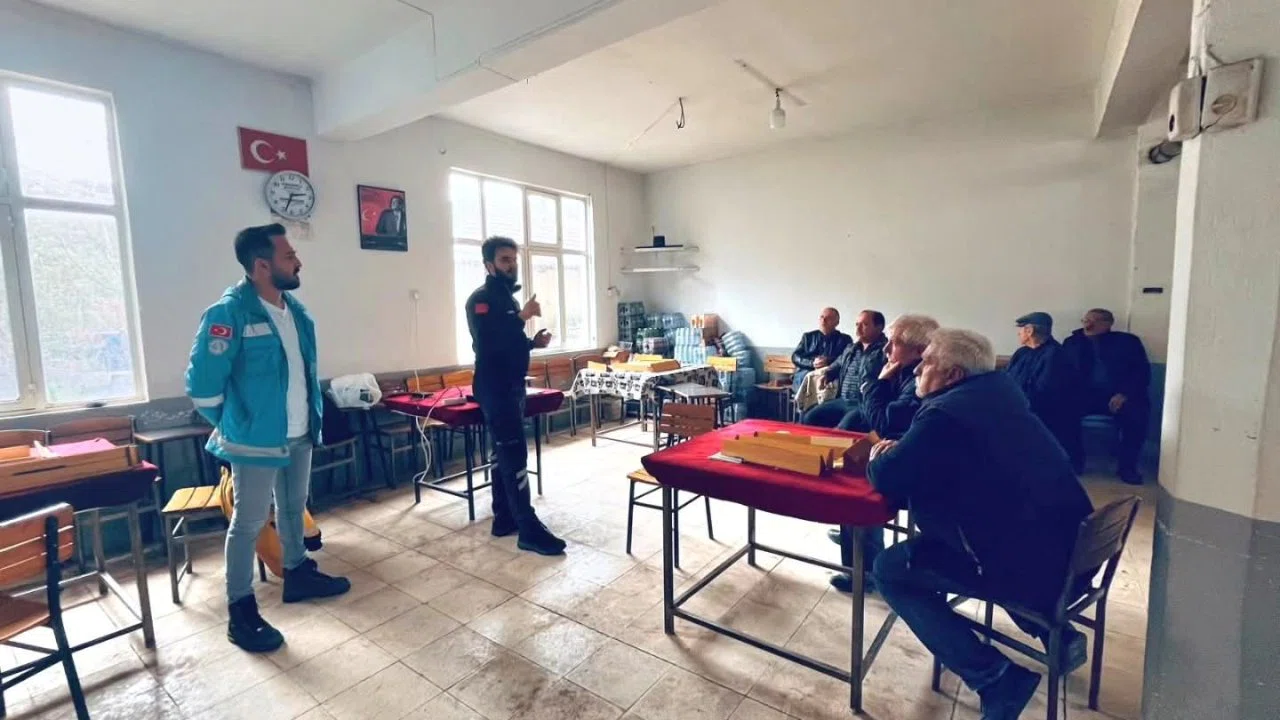 Kale’de mahalle mahalle ilk yardım seferberliği