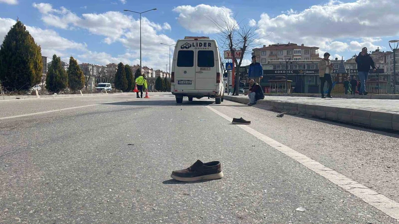 Karaman’da minibüsün çarptığı yaya ağır yaralandı
