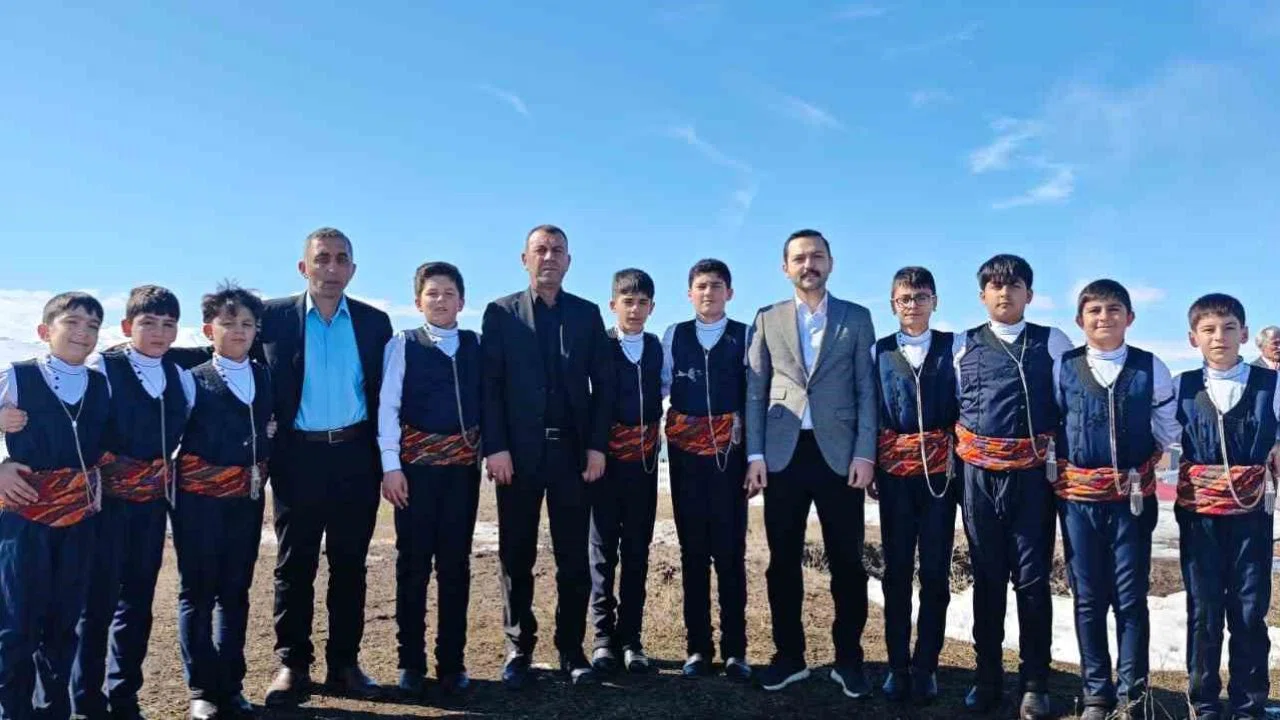 Kaymakam Emre Oğuztürk’ten şampiyon ekibe tebrik