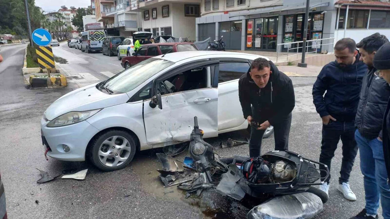 Kaza yapan motosikletli ehliyetsiz çıktı, 66 bin 590 TL ceza kesildi