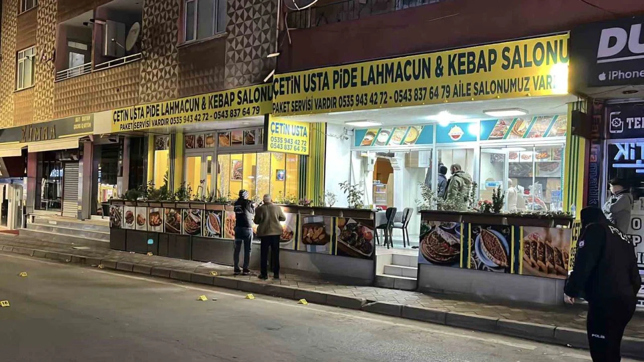 Kocaeli’de kebapçıya silahlı saldırının görüntüleri ortaya çıktı