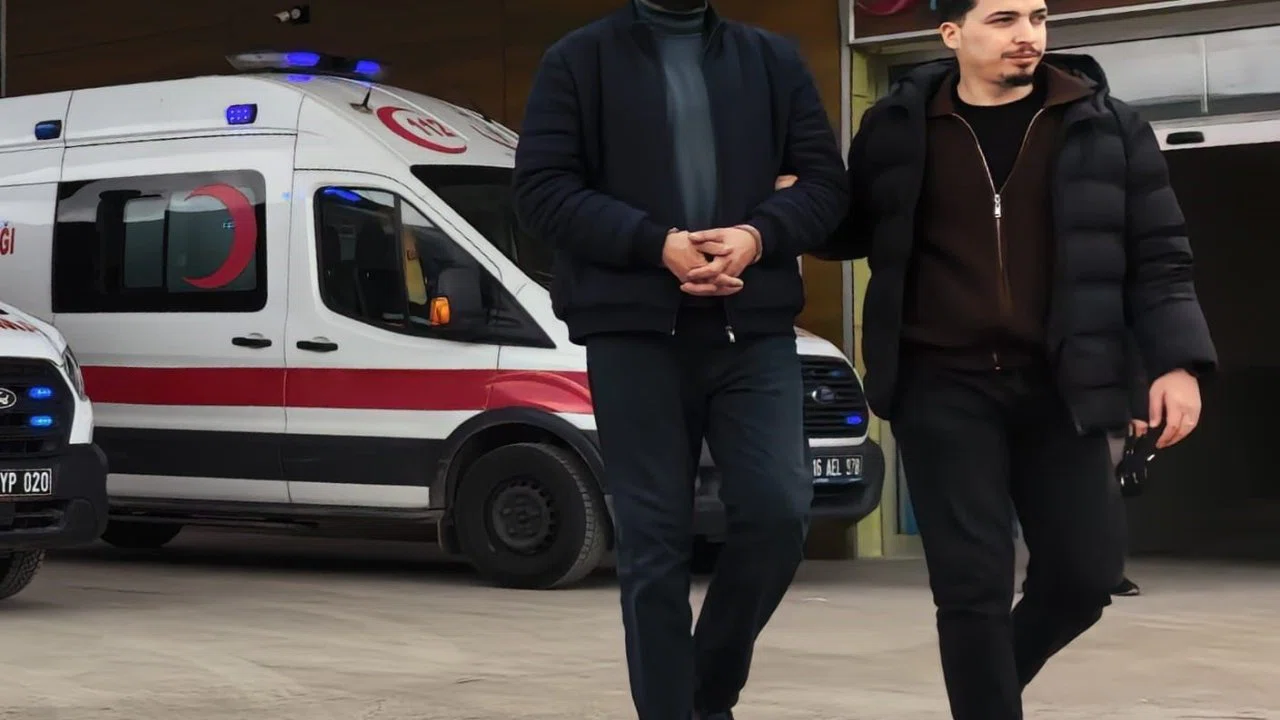 Kovalamaca sonucu uyuşturucu taciri yakalandı