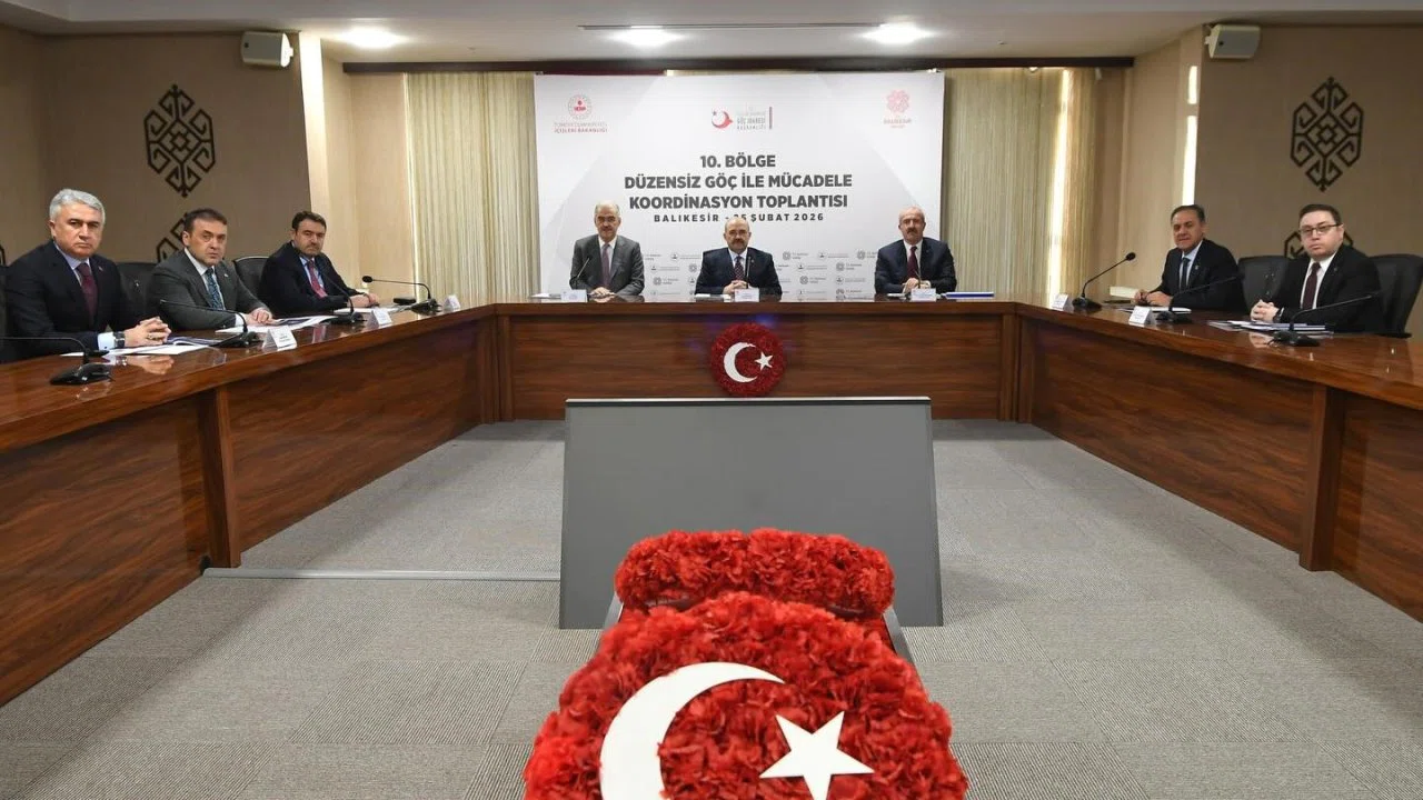 Kütahya Valisi Musa Işın, ’Düzensiz Göçle Mücadele Toplantısı’na katıldı