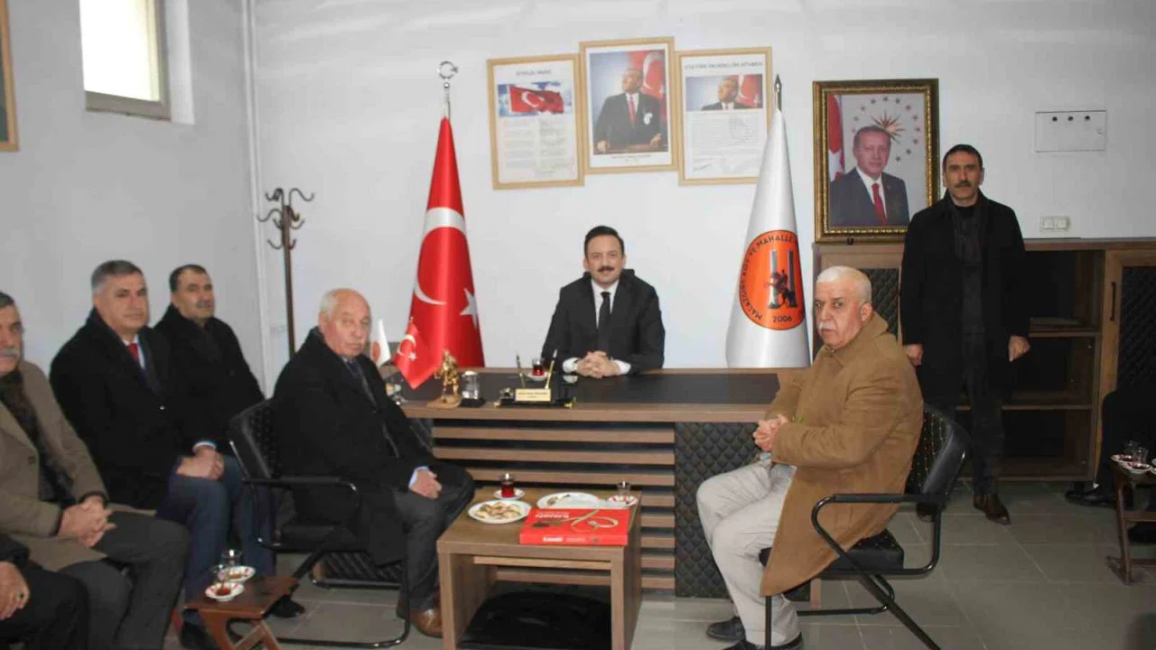 Malazgirt Kaymakamı Bayram’dan muhtarlara ziyaret