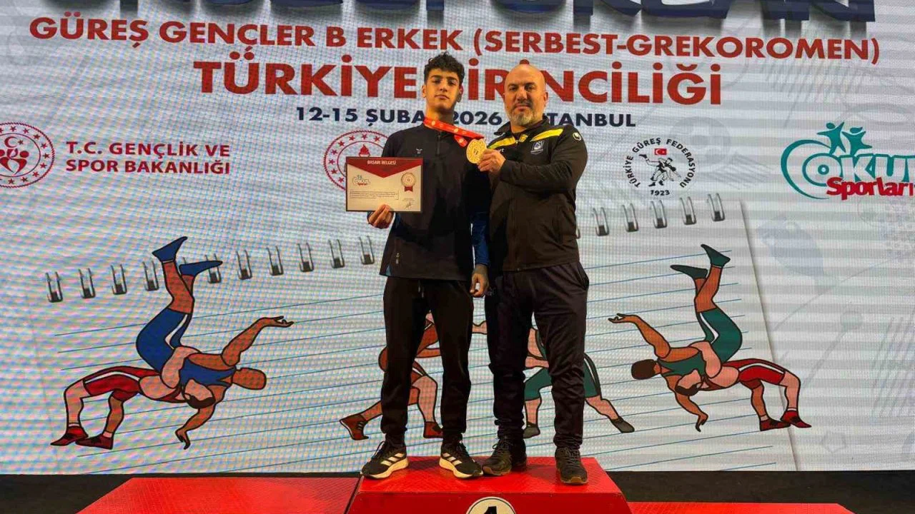 Manisalı güreşçilerden Türkiye Şampiyonası’nda 2 bronz madalya