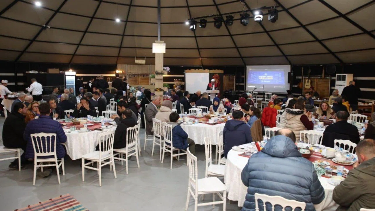 Ordu’da her gün yüzlerce kişi iftar çadırında buluşuyor
