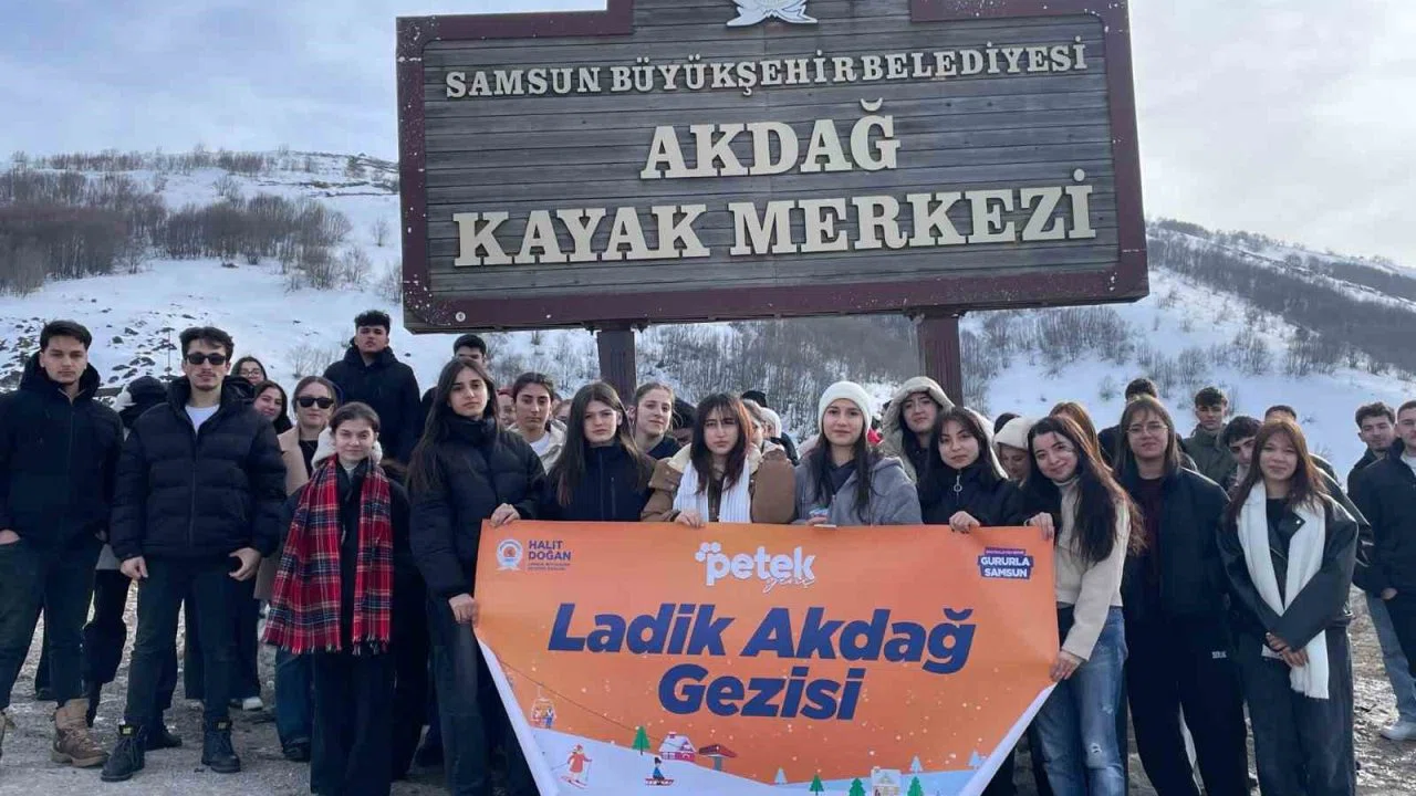 Petek gençle gençler Akdağ’ı keşfe doydu