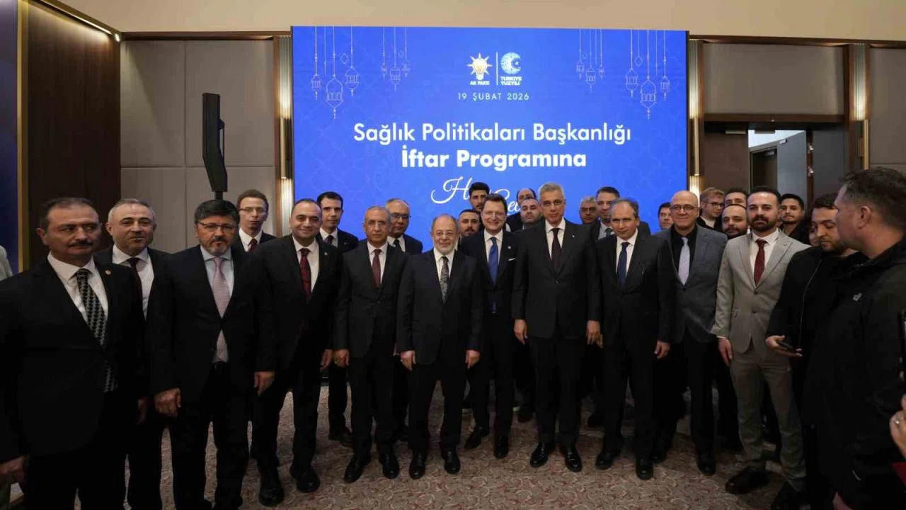 Sağlık çalışanları iftar sofrasında buluştu