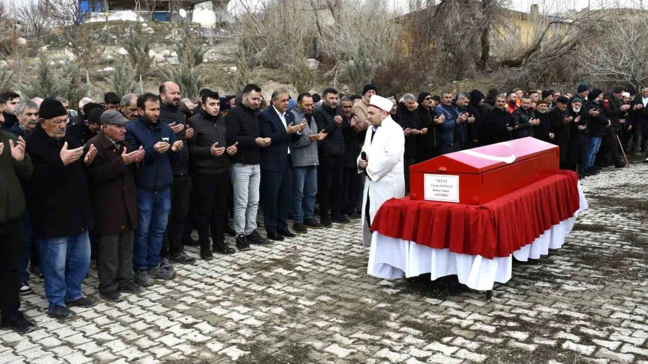 Sivaslı Kıbrıs gazisi son yolculuğuna uğurlandı