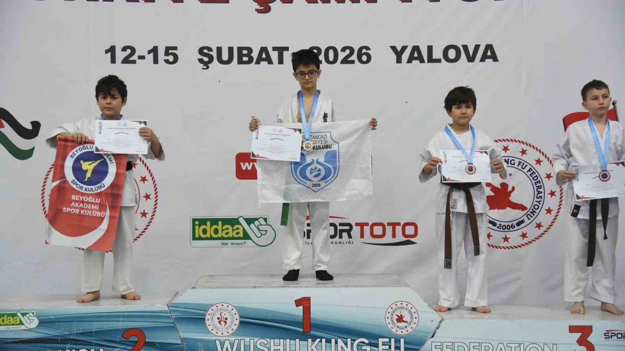 Sultangazili sporculardan altın başarı, bir turnuva 5 birincilik