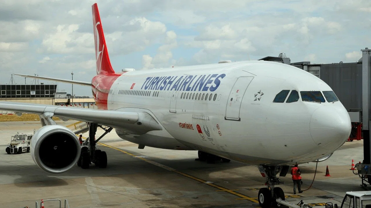 THY uçağı kalkış sonrası arızalandı!