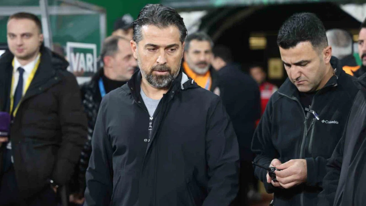 Trendyol Süper Lig: Konyaspor: 0 - Galatasaray: 0 (Maç devam ediyor)