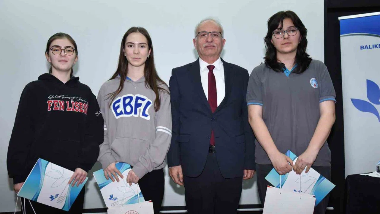 Türk Destanları Balıkesir’de sahnede buluştu