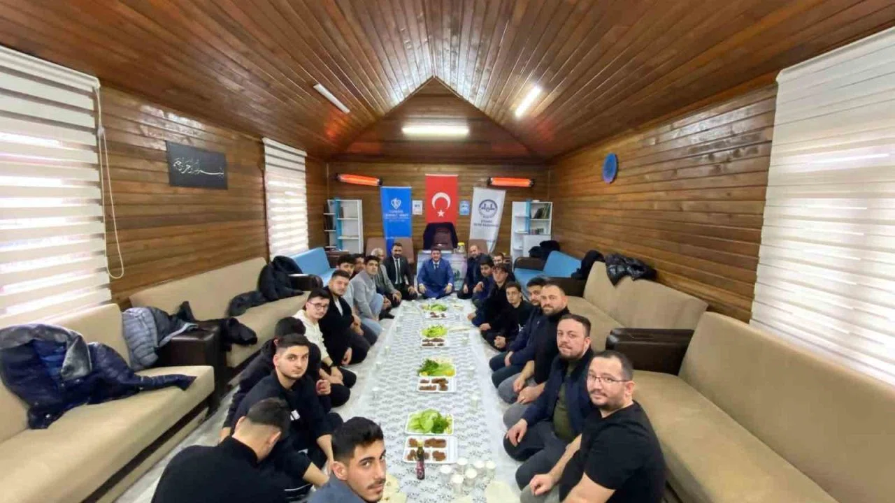 Üniversite öğrencileriyle Ramazan öncesi anlamlı buluşma