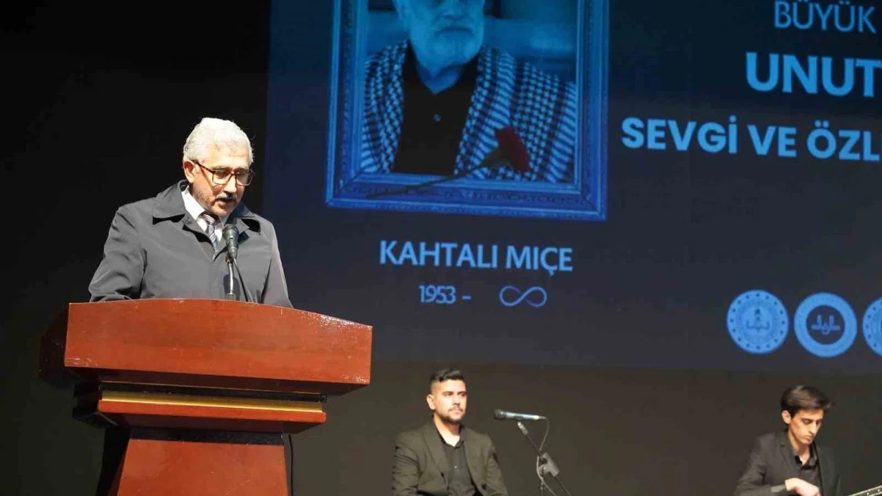 Usta Sanatçı Kahtalı Mıçe şarkılarıyla anıldı
