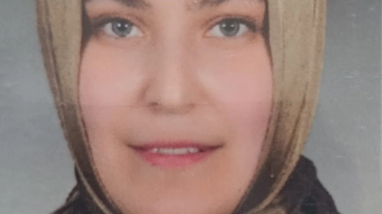 10 gün önce doğum yapan kadın kalbine yenildi