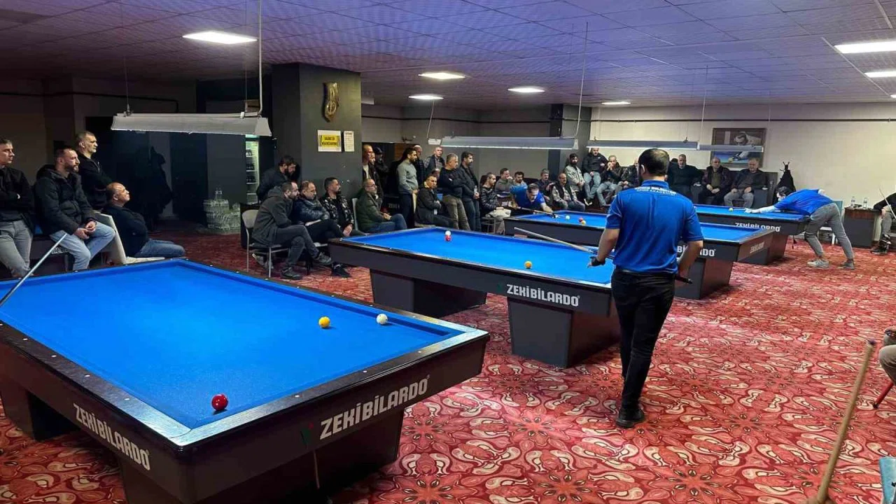 90 sporcu yarışıyor