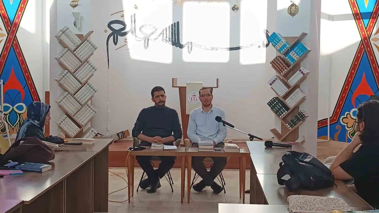 Afyonkarahisar’da ‘6 Kitap 6 Konu Tahlil Serisi’ programı