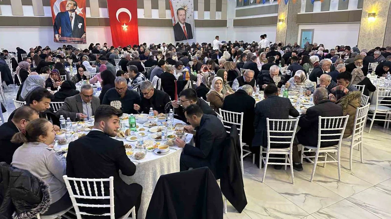 AK Parti Genel Başkan Yardımcısı Tuncer: "CHP’ye baktığımızda Türkiye’nin büyümesini konuşan bir siyaset değil, Türkiye’nin başarılarını küçümseyen bir siyaset görüyoruz"