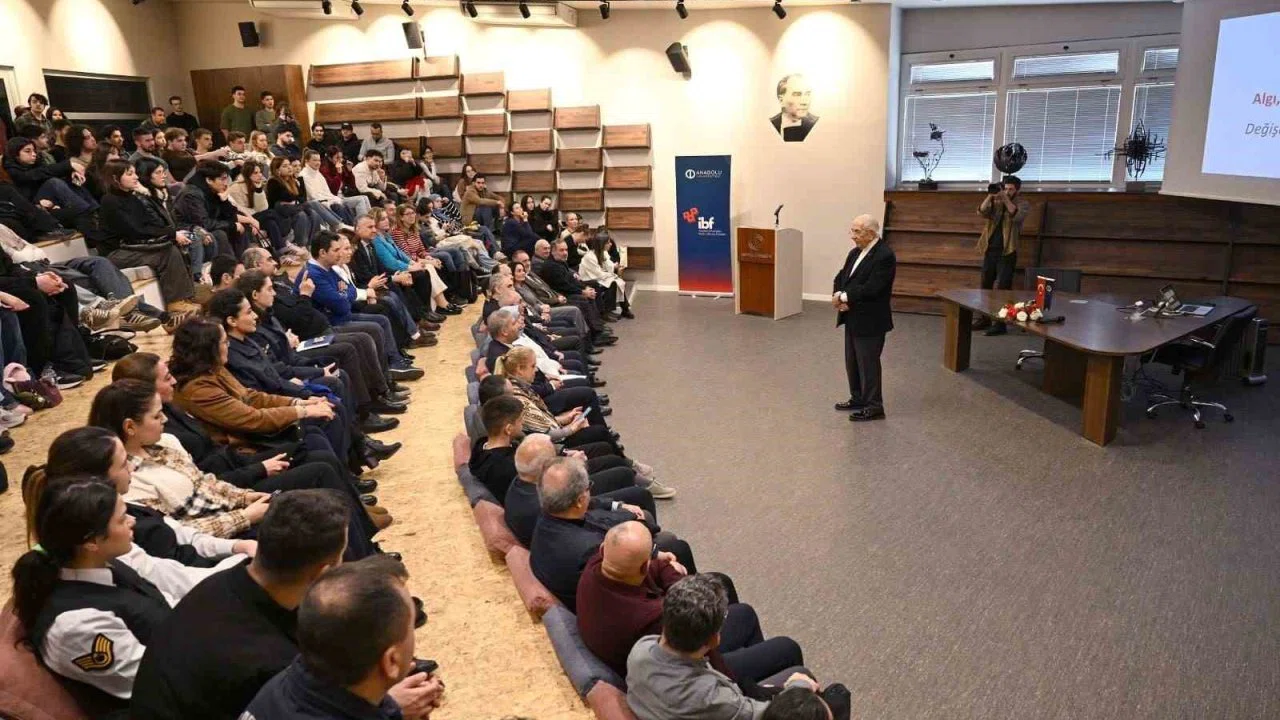 Ali Saydam öğrencilere iletişimin altın kurallarını anlattı