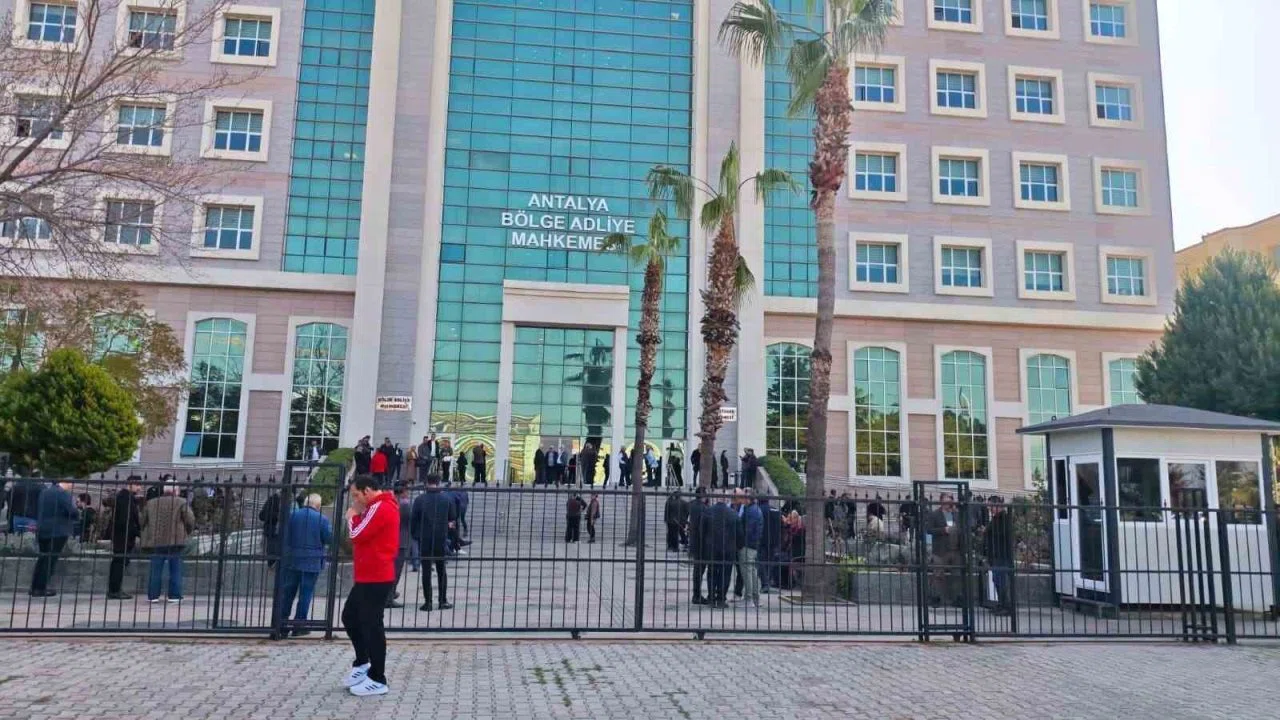 Antalya Büyükşehir Belediyesi davasında üçüncü duruşma günü