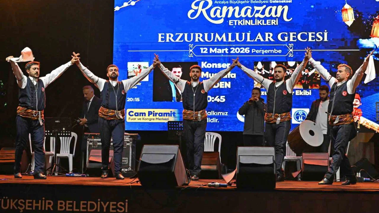 Antalya’daki Erzurumlular gecesinde türküler söylendi halaylar çekildi