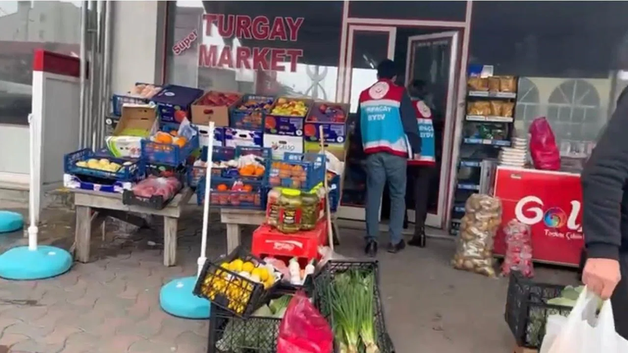 Arpaçay’da "Zimem Defteri" Projesiyle ihtiyaç sahiplerinin borçları kapatılıyor