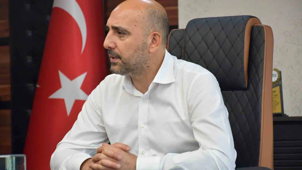 Başkan Bağlamış: "İstiklal Marşı vatan sevgimizin ifadesidir"