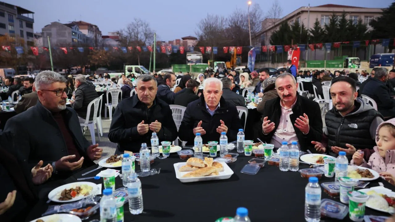 Başkan Bozbey: "Paylaşma duygusunu arttırıyoruz"