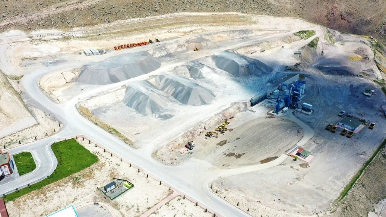 Başkan Çolakbayrakdar, "Kendi elektriğimizi üreterek milli gelire büyük katkı sağlayacağız"